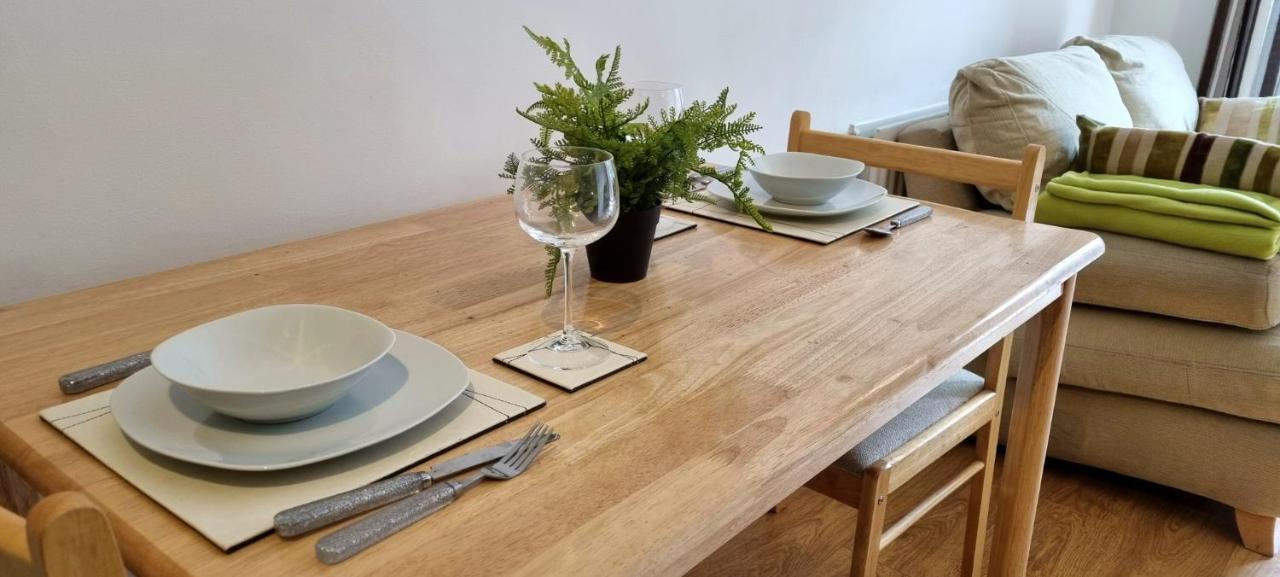 360 Serviced Accommodations - Colchester Marine Quay - 1 Double Bedroom Apartment Dış mekan fotoğraf